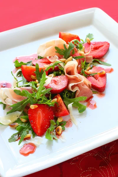Salada de morango — Fotografia de Stock