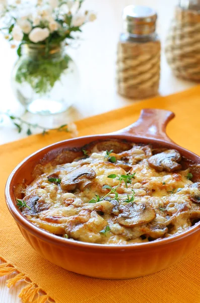Potato and mushroom gratin — Stock Photo, Image