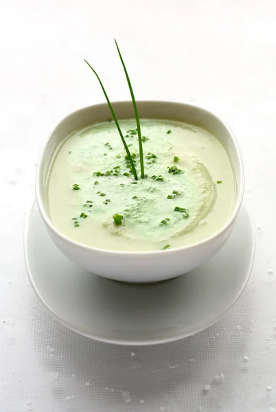 Суп из цветной капусты — стоковое фото