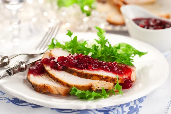 Peito de peru com molho de cranberry — Fotografia de Stock