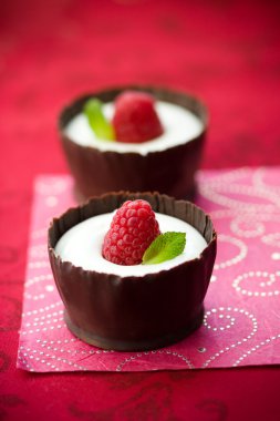 Chocolate mousse with raspberry clipart