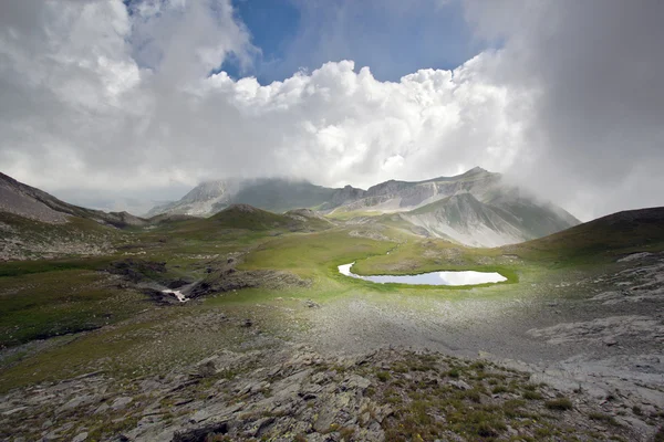 Mountain lake landscape — Stock Photo, Image