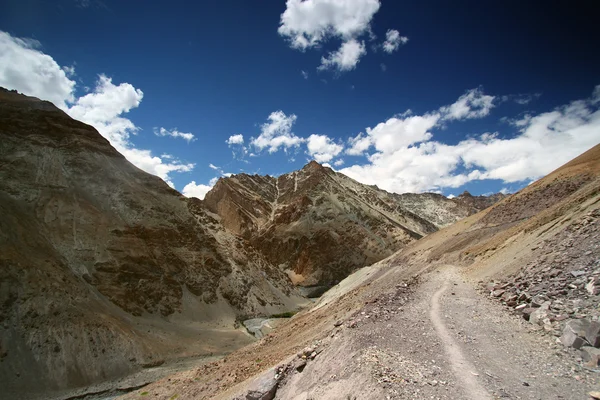 India trekking landscape — Zdjęcie stockowe