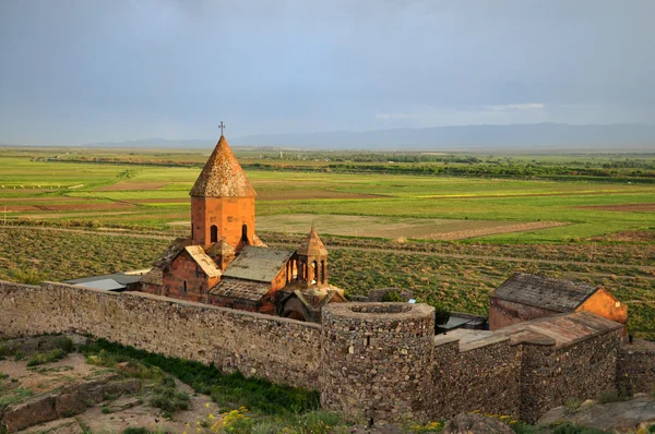 Posvátné khor virap klášter v Arménii — Stock fotografie