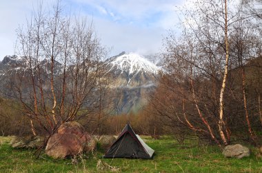Gürcistan dağlara kamp