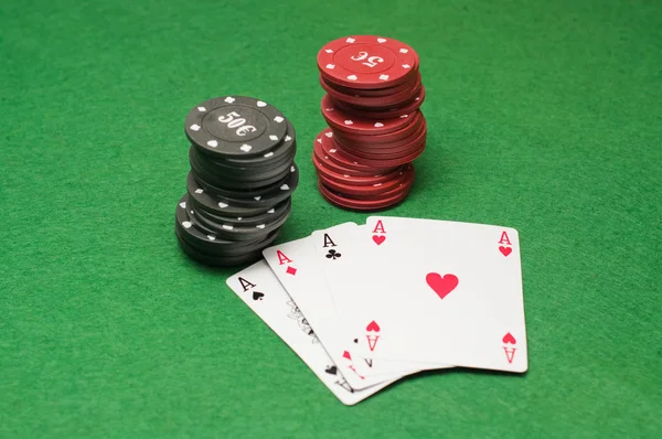 Casino-Glücksspielchips — Stockfoto