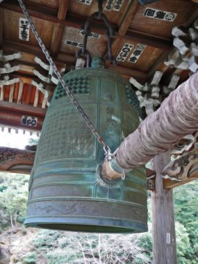 Japon bir tapınak bronz çan