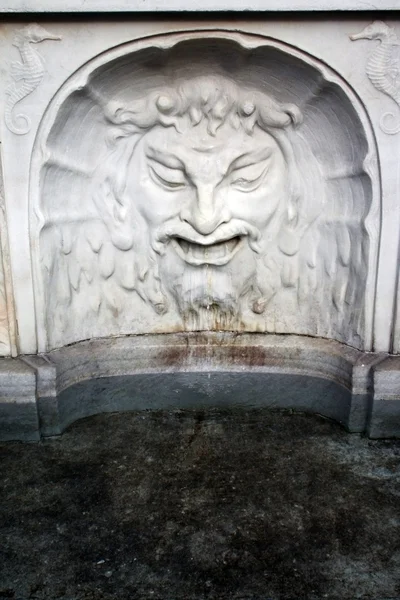 Veřejná fontána — Stock fotografie