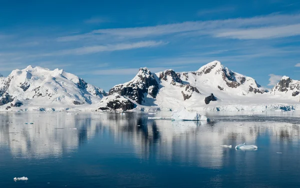 Залив Парадизе в Антарктиде — стоковое фото