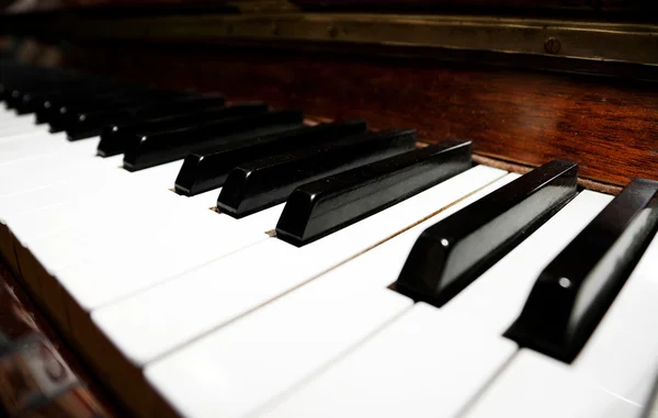 ピアノのキーのクローズ アップ — ストック写真