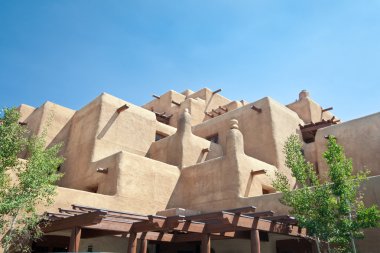 pueblo santa fe new mexico gibi yerleşik adobe otel