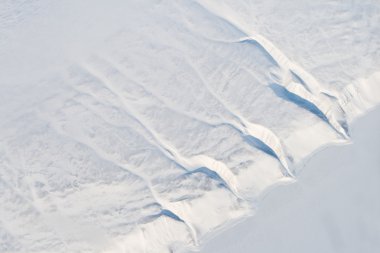 erozyon, baffin Adası, Kanada gösterilen hava donmuş nehir uçurum