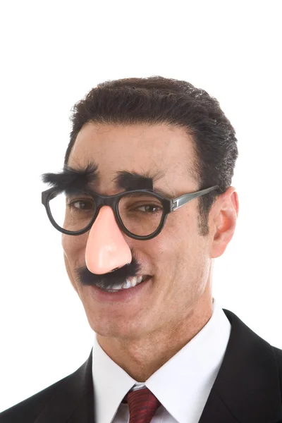 Uomo d'affari sorridente che indossa occhiali Groucho Marx isolati su Whi — Foto Stock