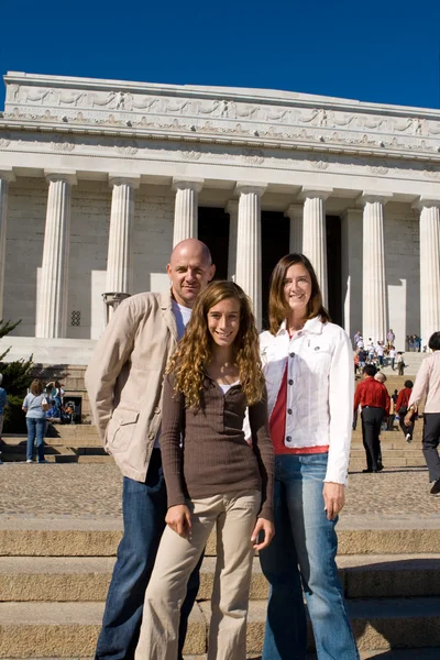 Three Family Vacation Lincoln Memorial USA — Stock Photo, Image