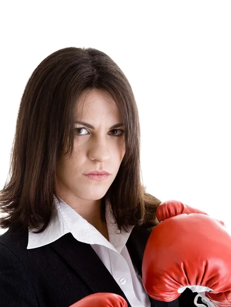 Terno de mulher com raiva, Luvas de boxe, Branco isolado — Fotografia de Stock