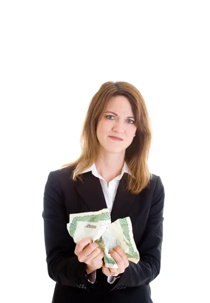 Arrabbiato donna bianca che si sbriciola un certificato azionario, isolato Backgr — Foto Stock