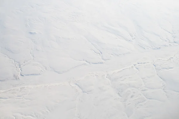 Luft schneebedeckt gefrorenen Fluss Klippe Baffin Insel Kanada — Stockfoto
