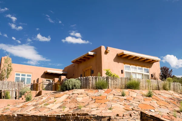 Mission Adobe Home Palisade Fence Santa Fe NM USA — Stock Photo, Image