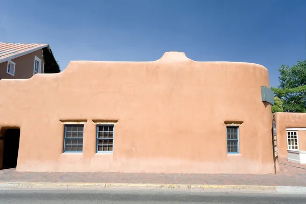 Adobe zu Hause in Santa Fe, Neu-Mexiko — Stockfoto