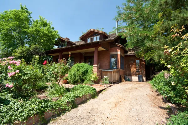 Single Family Home with Garden in Santa Fe, New Mexico, USA — Stock Photo, Image