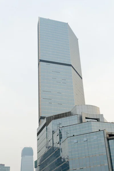 Irodaház üveg felhőkarcoló torony Peking Kína — Stock Fotó