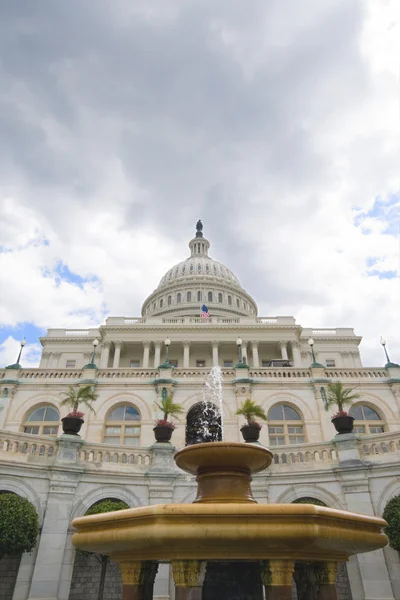 Fontaine en laiton US Capitol Building Washington DC — Photo
