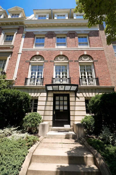 Vörös tégla beaux arts ikerház home washington DC-ben — Stock Fotó