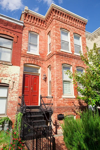 Ladrillo rojo Italianate Row House Home Washington DC — Foto de Stock