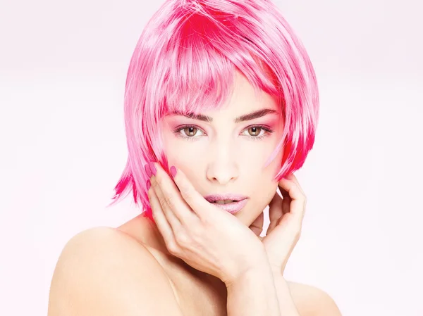 Vackra rosa hår kvinna — Stockfoto