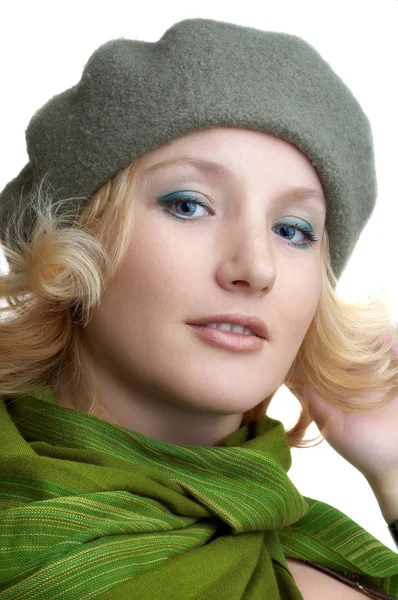 Söt blond med grön halsduk — Stockfoto