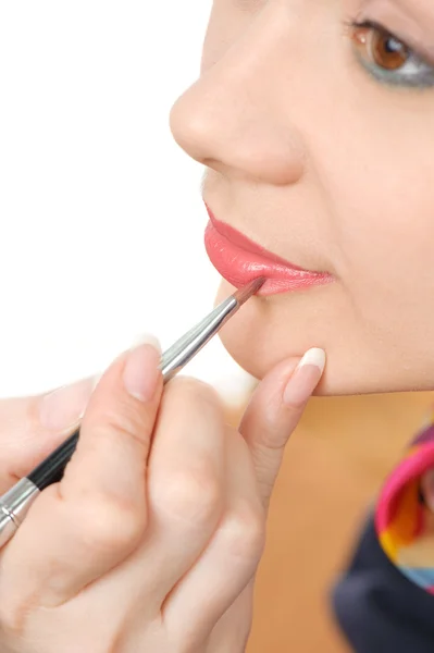 Toepassing van vloeibare glanzende lippenstift — Stockfoto