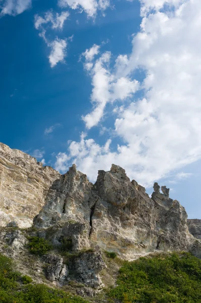 Kumtaşı kayalıklarla — Stok fotoğraf