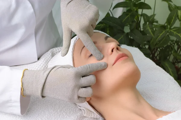 Beauty salon series. facial massage — Stock Photo, Image