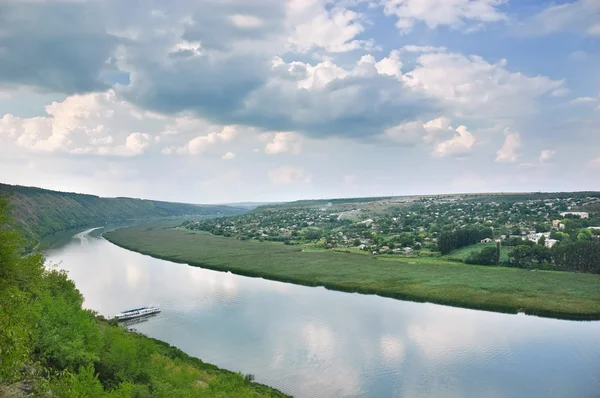 Dnyeszter folyó, moldova — Stock Fotó