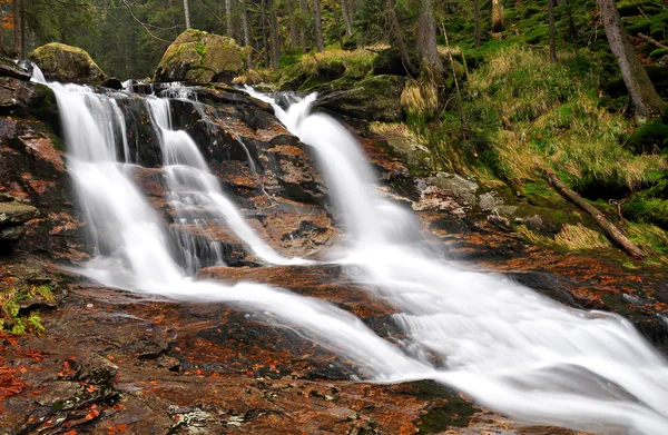 美しい滝 — ストック写真