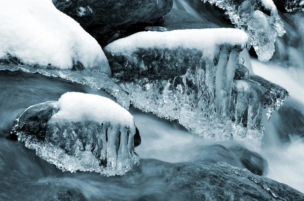 Zima creek — Zdjęcie stockowe