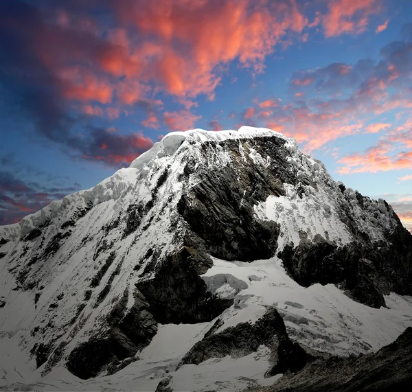 Montagna Chopicalqui, Perù — Foto Stock