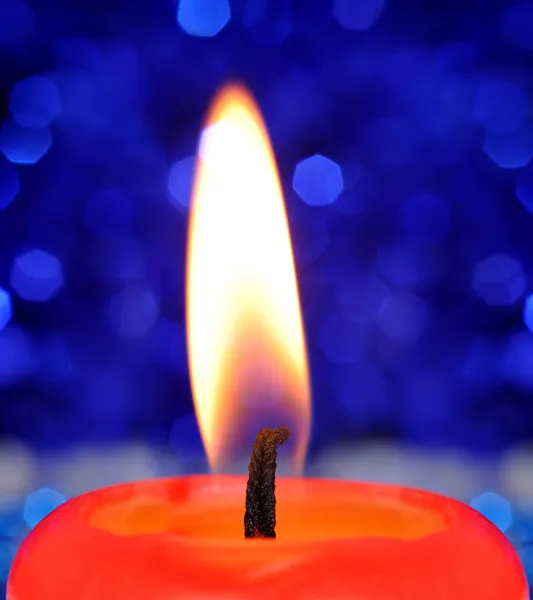 Αναμμένο κερί κόκκινο — Φωτογραφία Αρχείου