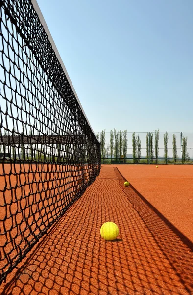 Campo da tennis in terra battuta — Foto Stock