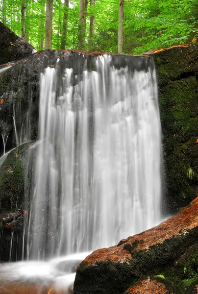 Krásné vodopády — Stock fotografie