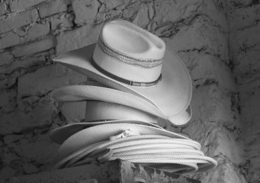 SOMBREROS