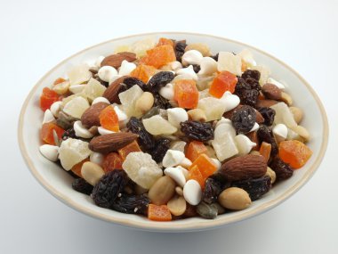 tropikal trail mix Kepçeli