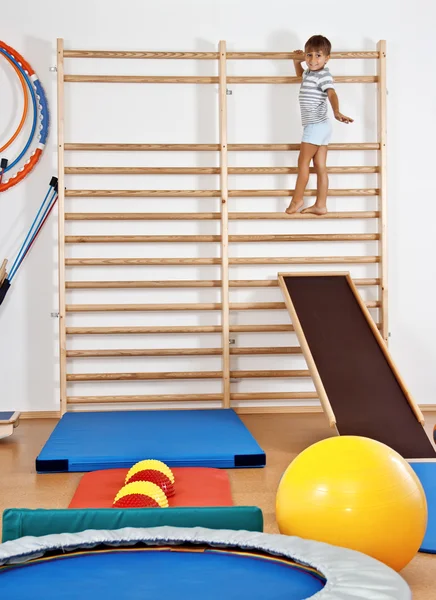 Çocuk jimnastik salonu — Stok fotoğraf