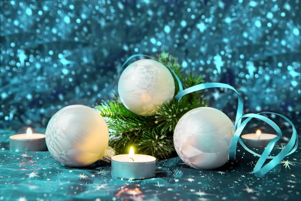 Weihnachten Hintergrund mit einer Kerze — Stockfoto