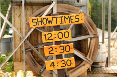 Showtime sign for rural performance clipart