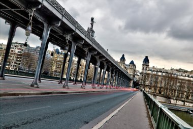 Pont de bir hakeim de paris, Fransa