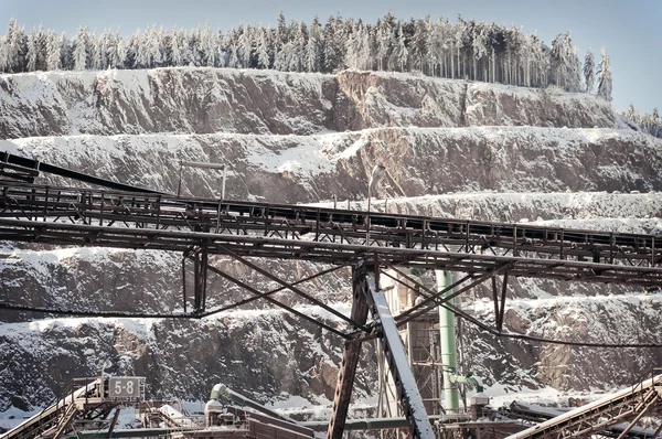 Conveyor belt in the quarry — Stock Photo, Image
