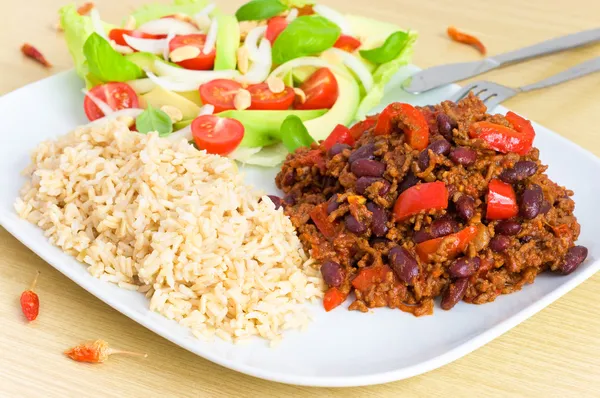 Chili con carne con arroz —  Fotos de Stock