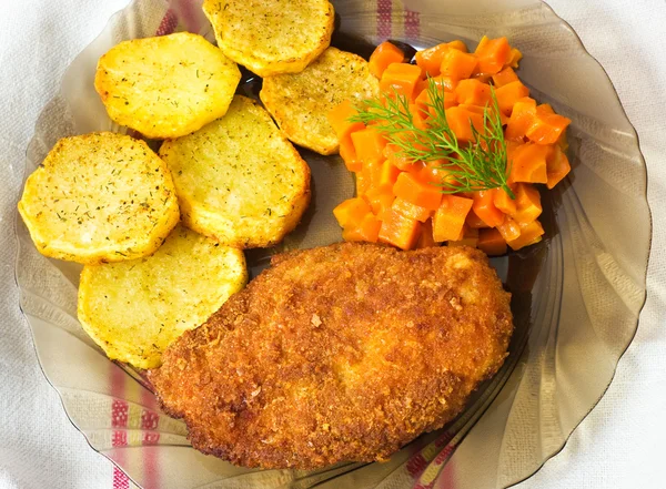 パルメザン チーズ鶏の胸肉のパン粉 — ストック写真
