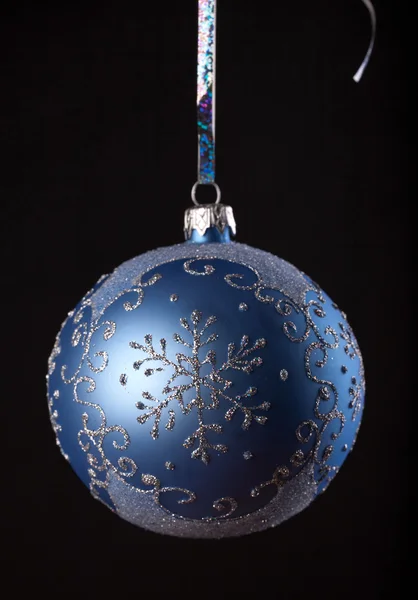 Μπλε Χριστουγεννιάτικη μπάλα — Φωτογραφία Αρχείου